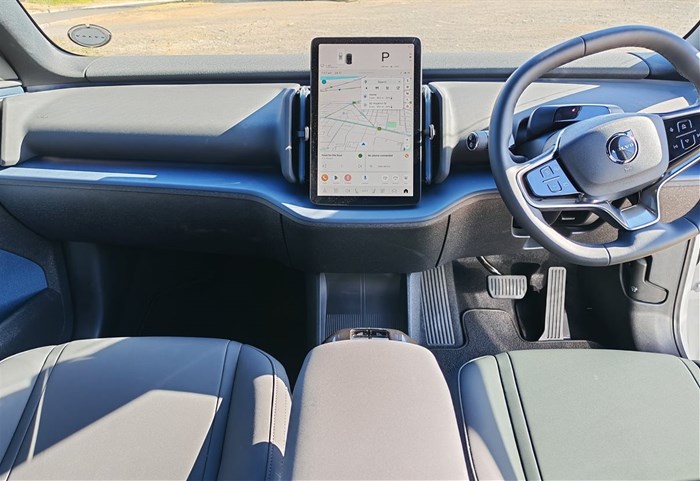 Review: Volvo EX30 Cross Country