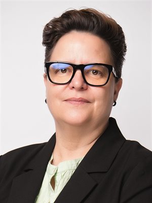 Dr Linda Meyer, managing director at Waterfall School of Business