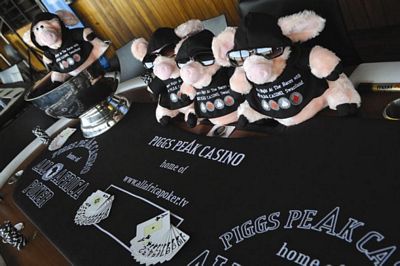 Piggs Peak Casino makes players out of punters at night racing