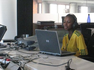 Saatchi & Saatchi Celebrates 100 Days to 2010 Fifa World Cup