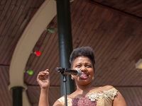 Kaya FM Celebrated Mothers at the Zoo