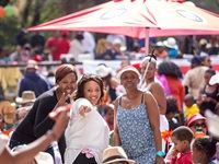 Kaya FM Celebrated Mothers at the Zoo