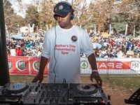 Kaya FM Celebrated Mothers at the Zoo