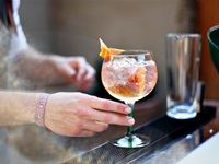 TANQUERAY&#174; Secret Garden Party