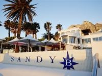 The Red Carpet Fashion Show 2016