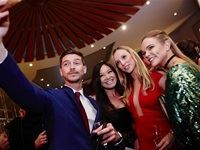 The Red Carpet Fashion Show 2016