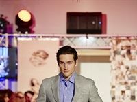 The Red Carpet Fashion Show 2016