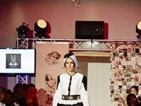 The Red Carpet Fashion Show 2016