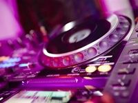 The Red Carpet Fashion Show 2016