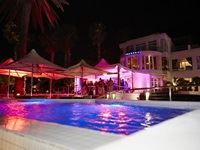 The Red Carpet Fashion Show 2016