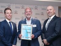 Patrick Leslie (Bridgestone SA), Ferdi de Vos (Environmental Award Winner), Bernard Hellberg (SAGMJ)