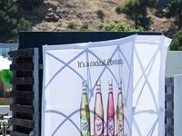 Original Mason's unveiled at The Deck