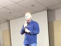 Heavy Chef holds fintech Valentine's day event