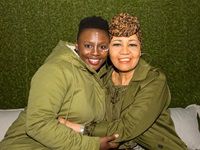 Amanda Back, Sophia Foster