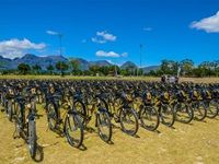 Qhubeka hands over bikes in Paarl