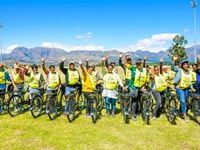Qhubeka hands over bikes in Paarl