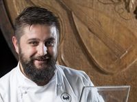 Timothy Pick & Winning Canape-min