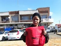 Tow truck drivers use their 67 minutes to distribute blankets