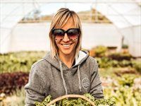 Mhondoro Safari Lodge supports communities in need