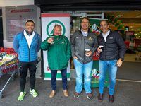 Springboks legends take part in charity challenge at SuperSpar