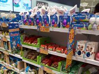 Clicks - Visual merchandising, signage