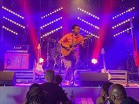 See: Sipho Mabuse at Daisy Jones Bar in Stellenbosch