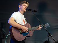 See: Ronan Keating live at Kirstenbosch Botanical Gardens